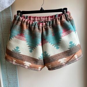 Aztec Pattern Women's Shorts